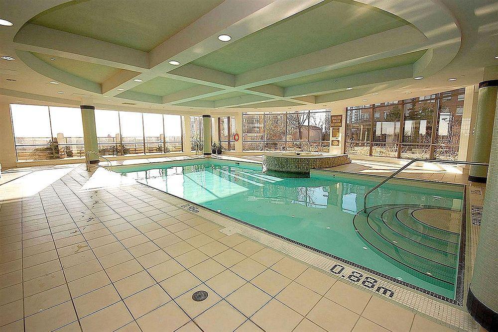 Downtown Mississauga Executive Suites Sq1 Kültér fotó